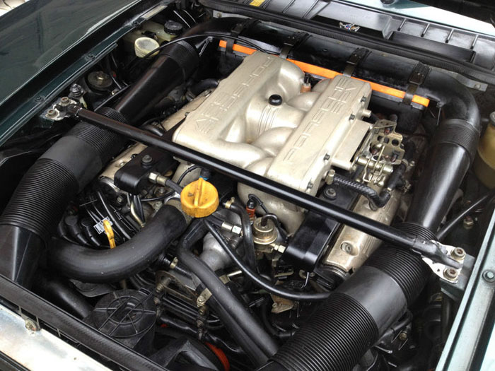 1989 porsche 928 gt engine bay