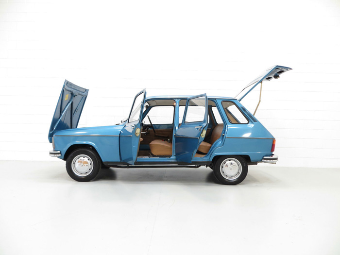 1975 Renault 6 TL Doors Open Side