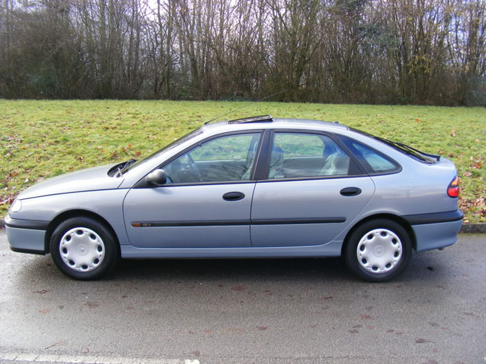 1998 renault laguna rt 5