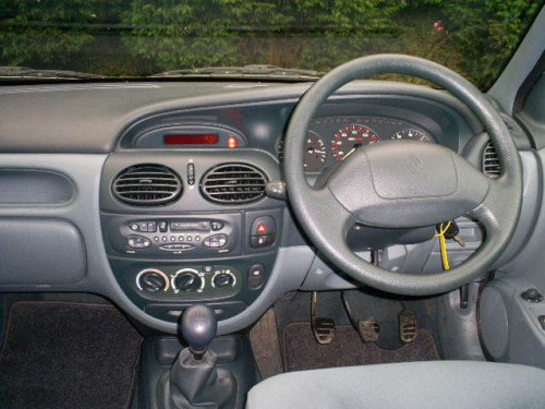 1998 renault megane scenic 1.6 alize dashboard