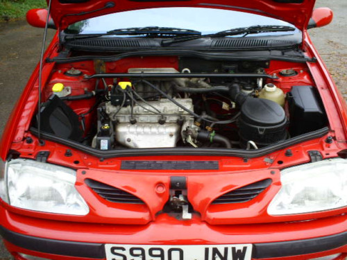 1998 renault megane scenic 1.6 alize engine bay