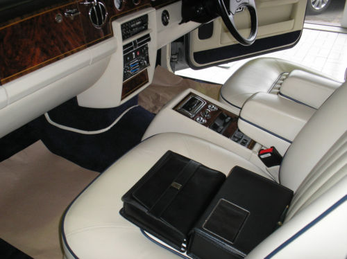 1990 rolls royce silver spirit blue interior 1