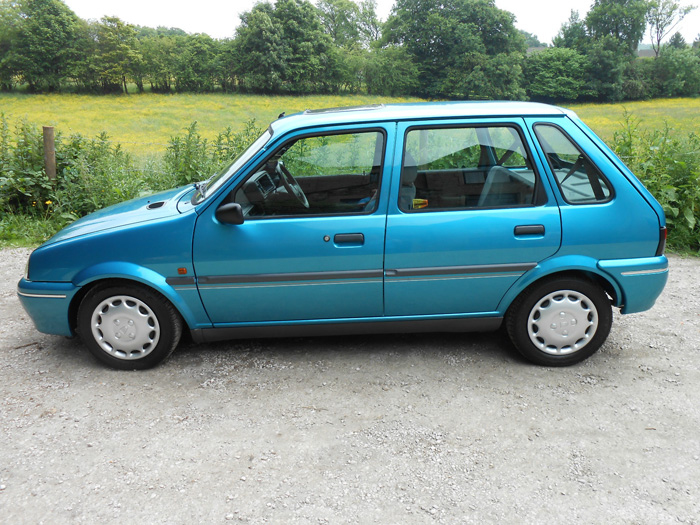 1996 Rover 100 Knightsbridge SE Blue Side