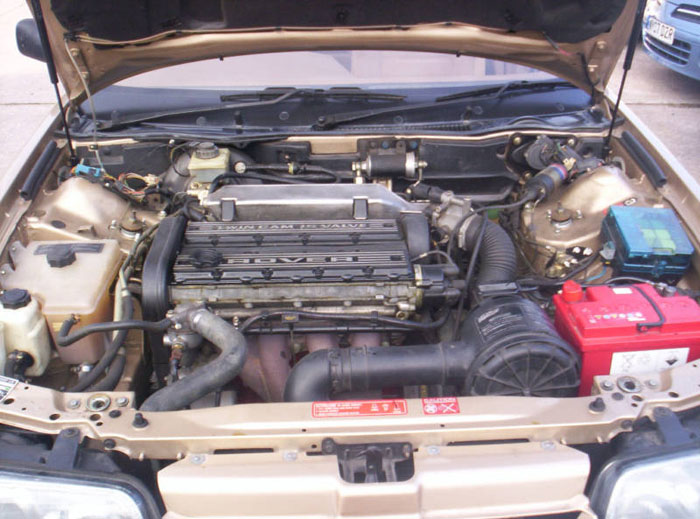 1987 rover 800 2l si gold engine bay