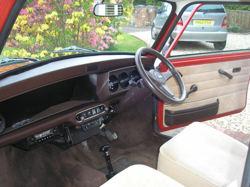 1987 Rover Mini Mayfair Interior Dashboard