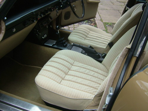 1974 rover 3500s p6 interior