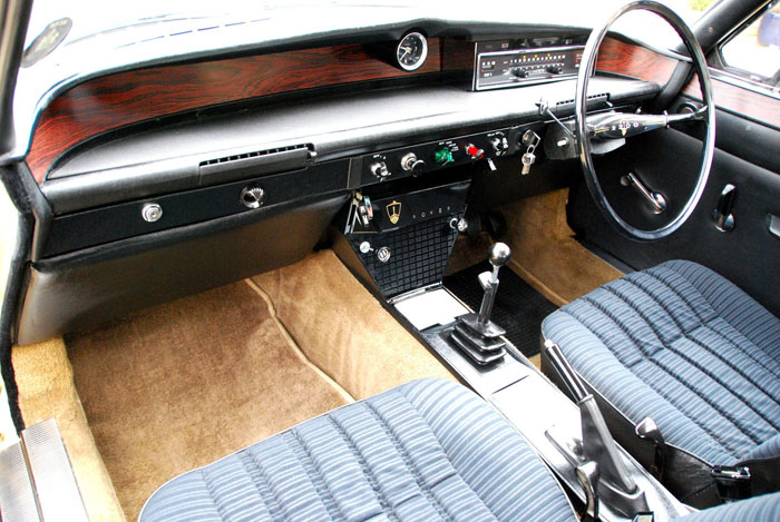 1974 Rover 2200 SC P6 Interior Dashboard