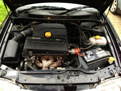 1997 Saab 900 SE Engine Bay