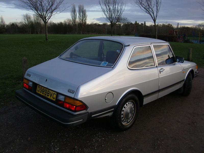 1986 saab 900 classic 2.0 litre 2 door saloon 3