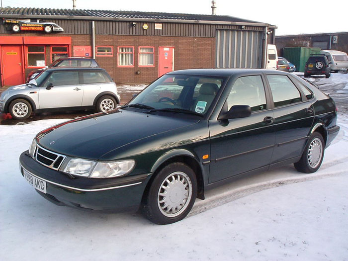 1997 saab 900 i se 2.0 litre automatic 3