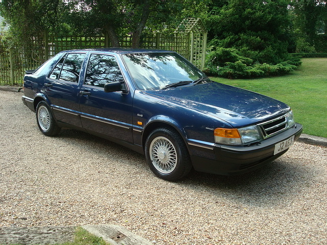 1991 Saab 9000 XSi 1