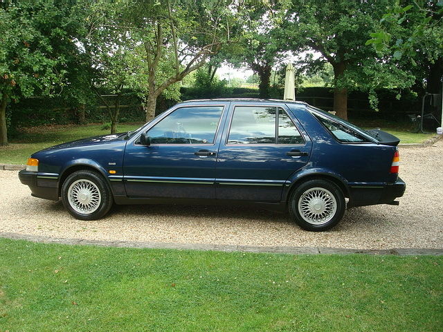 1991 Saab 9000 XSi Left Side