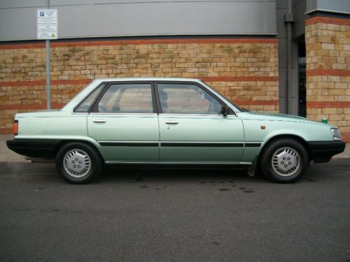 1984 Toyota Camry 2.0 GLi Right Side