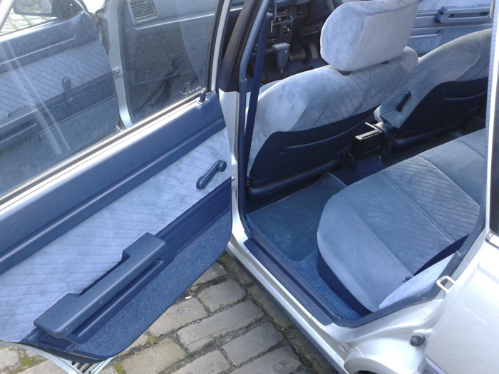 1984 Toyota Carina II 1.6 GL Rear Interior