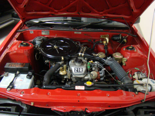 1984 toyota celica 2.0 xt auto hatchback engine bay