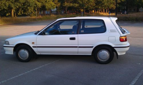 1990 Toyota Corolla AE92 1.3 GL Side