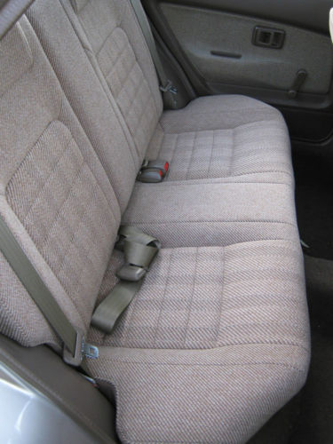 1989 toyota corolla 1.3 gl 5dr hatch interior 2