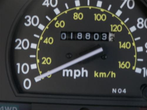 1982 toyota hi lux 1968cc speedometer