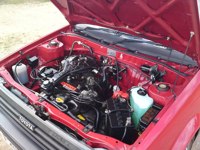 1989 toyota starlet 1.0gl engine bay