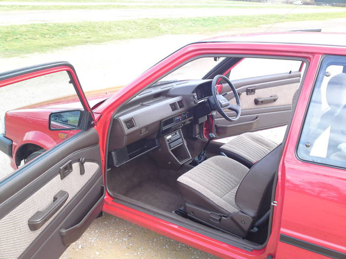 1989 toyota starlet 1.0gl interior 2