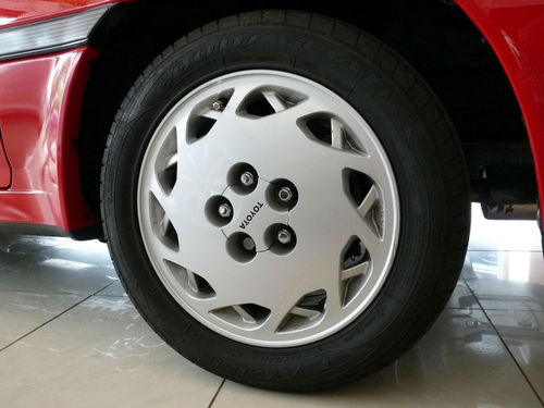 1987 Toyota Supra 3.0 Wheel