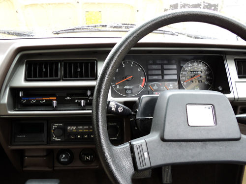 1984 triumph acclaim hl trio auto beige dashboard