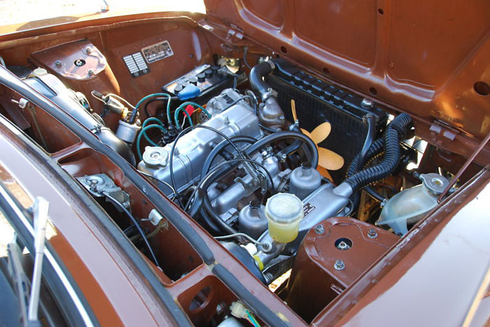 1977 triumph dolomite 1500 hl engine bay