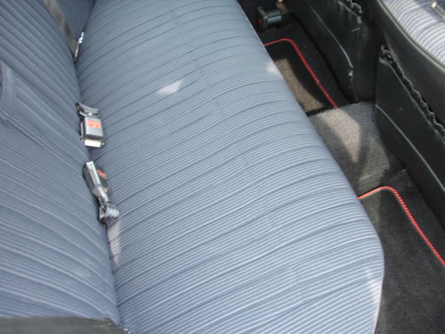 1977 triumph dolomite 1850hl rear interior seats