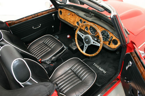 1968 Triumph TR5 PI Interior