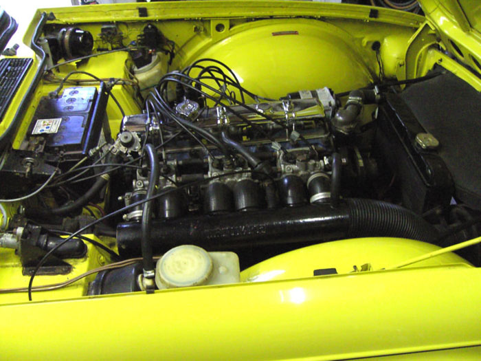 1973 triumph tr6 yellow fuel injection manual overdrive engine bay