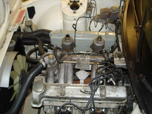 1977 triumph tr7 auto white engine bay 1