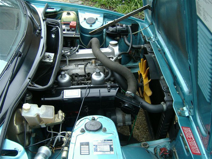 1980 triumph tr7 dhc engine bay