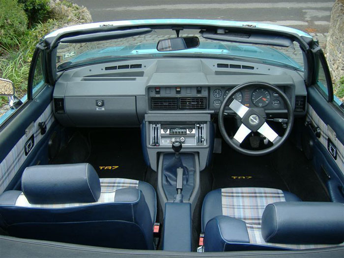 1980 triumph tr7 dhc interior