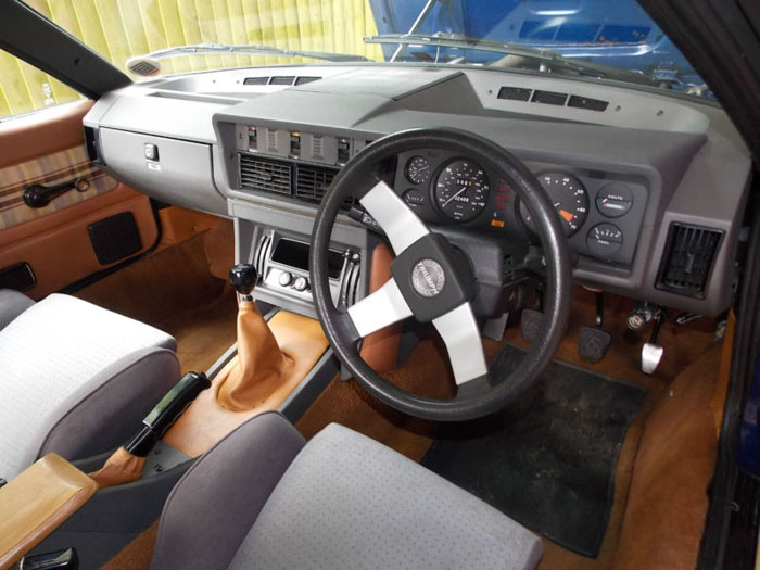 1981 triumph tr7 convertible blue interior