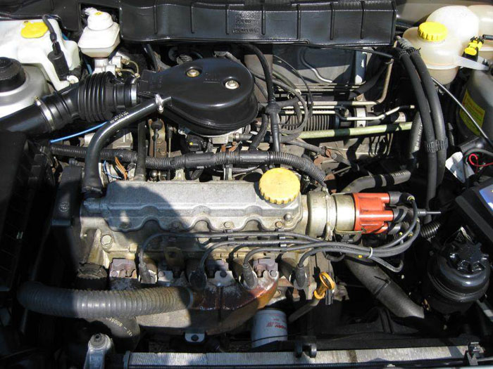 1995 vauxhall astra 1.4l grey engine bay