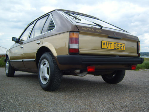 1982 Vauxhall Astra MK1 1.6 EXP 3