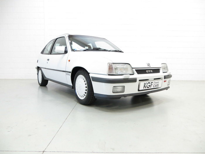 1990 Vauxhall Astra MK2 GTE 1