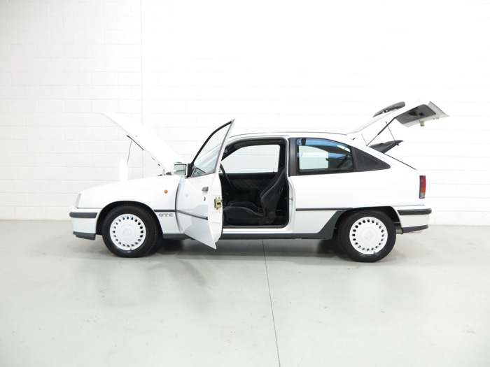 1990 Vauxhall Astra MK2 GTE Side Doors Open