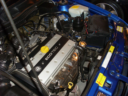 1997 Vauxhall Calibra SE8 2.0 16v Ecotec Engine Bay