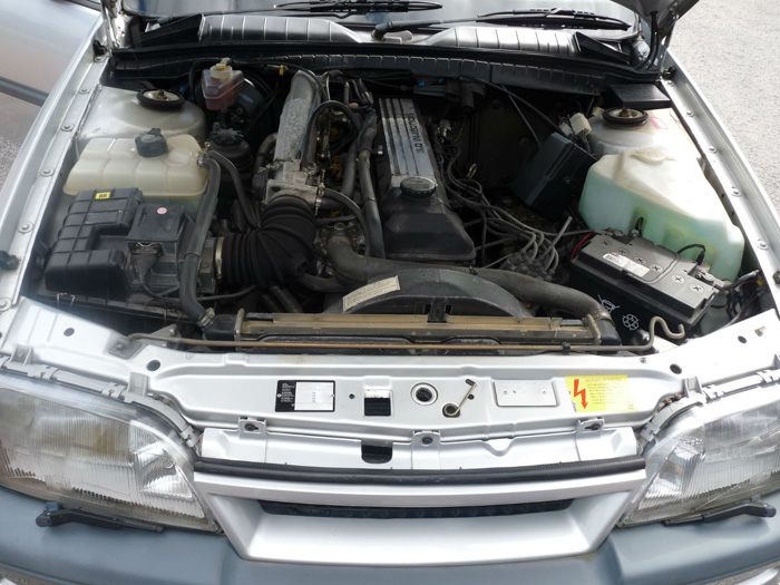 1989 Vauxhall Carlton GSi 3000 Engine Bay