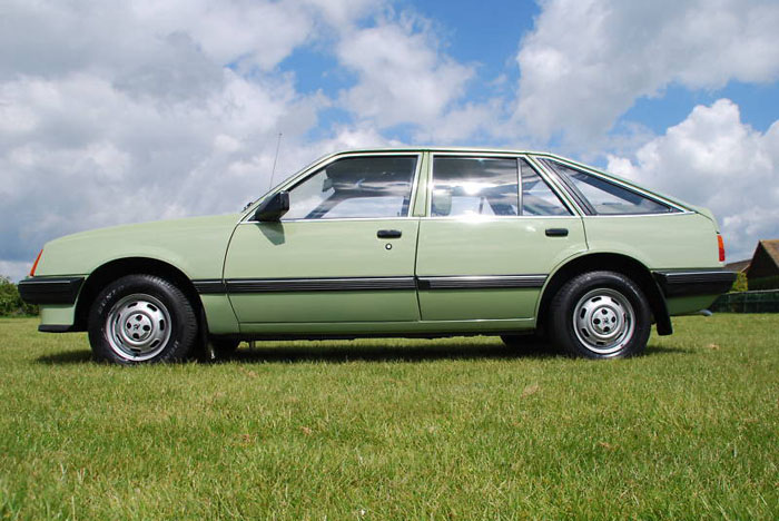 1982 vauxhall cavalier 1.6l 5 door 4