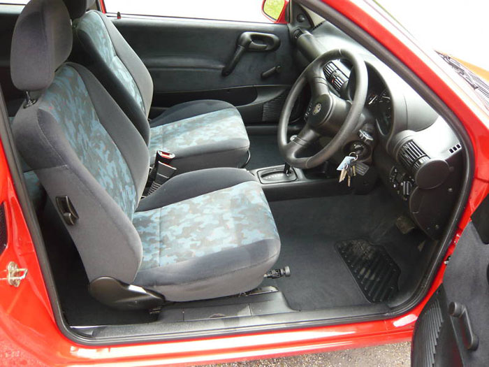 1998 s vauxhall corsa breeze 16v automatic interior 1