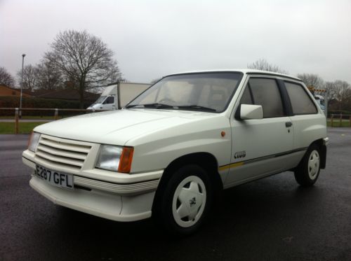 1987 vauxhall nova club white 2