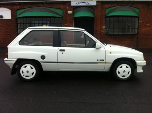 1987 vauxhall nova club white 7