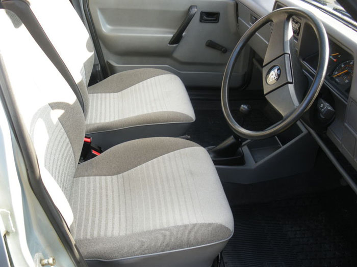 1986 vauxhall nova interior 1