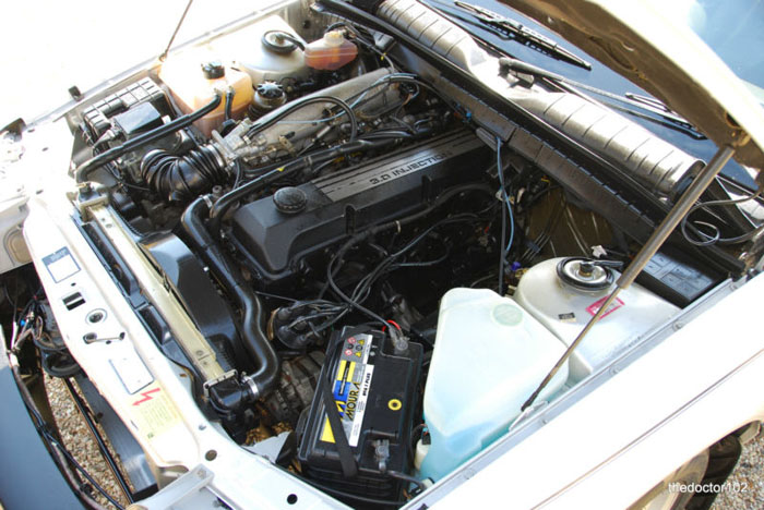 1989 vauxhall senator 3.0i engine bay