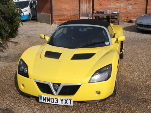 2003 vauxhall vx220 2.0i 16v turbo roadster yellow front