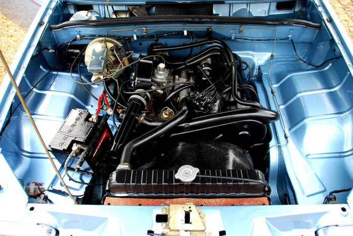 1975 Vauxhall Victor FE 2300S LE Engine Bay