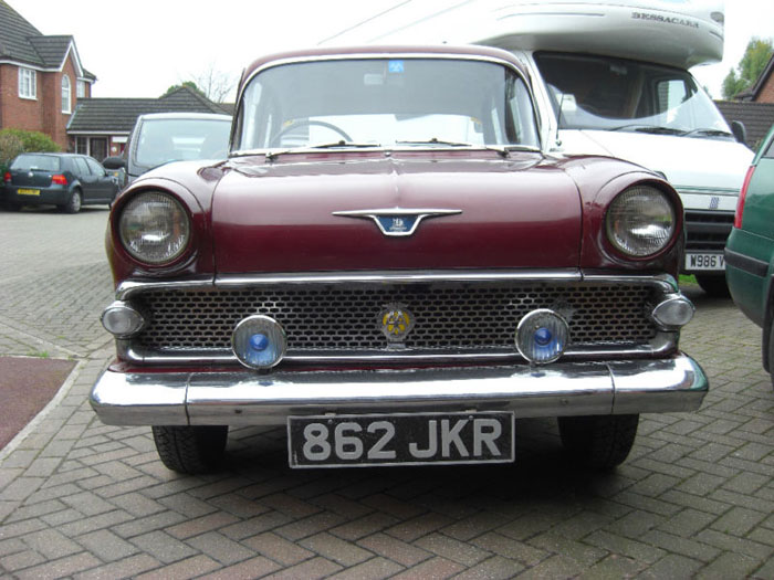 1960 vauxhall victor deluxe maroon 2