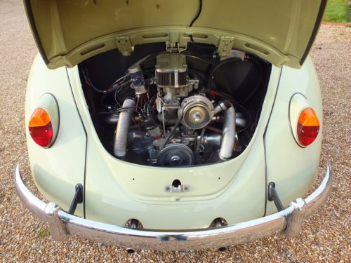 1967 Volkswagen Beetle 1500 Engine Bay
